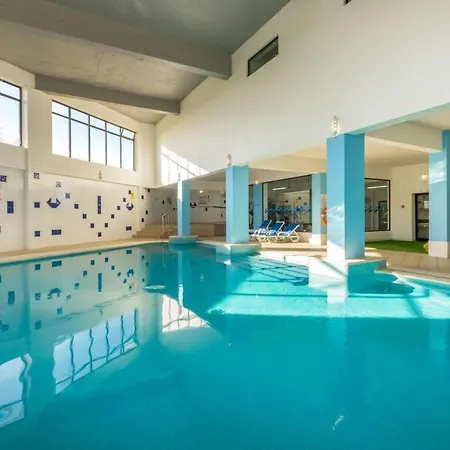 Апартаменты Cozy Sea View With Balcony & Access