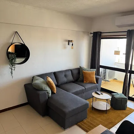 Cozy Sea View With Balcony & Access Appartement *